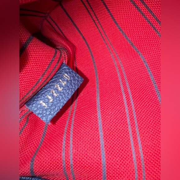 Louis Vuitton Montaigne Crossbody BB Navy Leather Monogram Empreinte - Picture 13 of 15